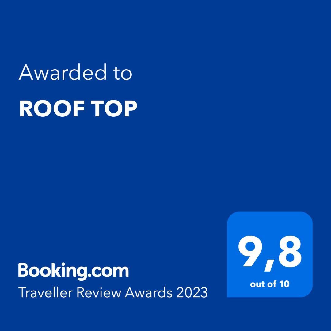 Roof Top Limenas  Bilik gambar